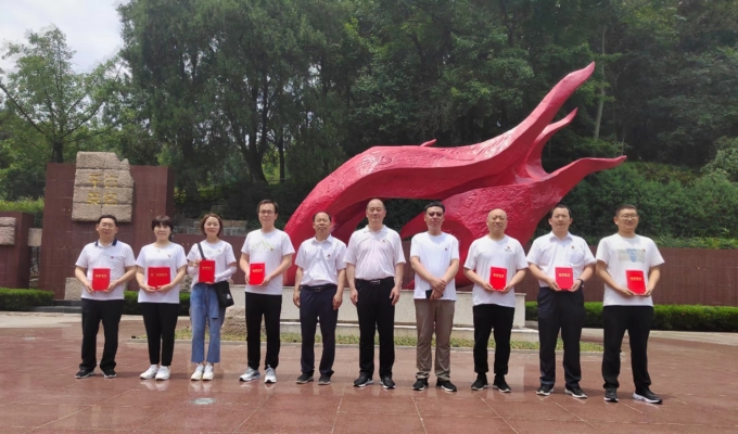 走进,大别山,重温,红,色情,为,深入,学习贯彻, . 走进大别山 重温红色情