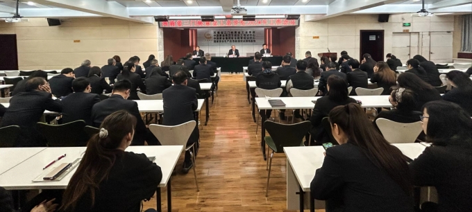 真抓实干,、,聚力,奋进,谱写,学校,教培,事业, . 真抓实干、聚力奋进，谱写学校教培事业高质量发展新篇章
