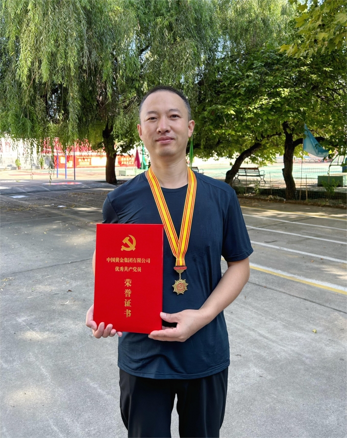 祝贺,我校,王江南,王,江南,获,集团,优秀, . 祝贺！我校王江南获集团优秀共产党员荣誉称号