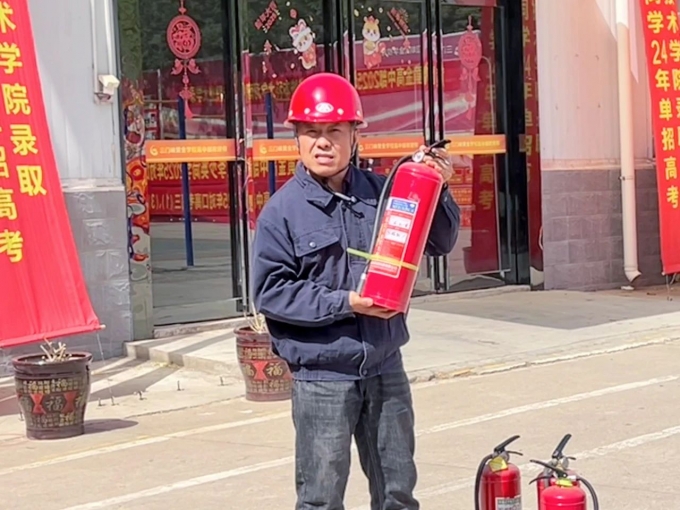 第一,党支部,组织,消防,知识,培训,为,进一步, . 第一党支部组织消防知识培训