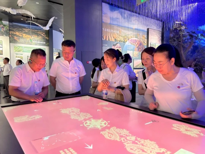 我校,举行,庆祝,建党,104周年,暨,“,两优一先, . 我校举行庆祝建党104周年暨“两优一先”表彰大会