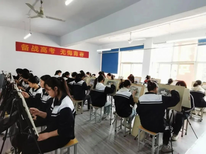 河南省,三门峡,黄金,工业,学校,质量,报告, . 河南省三门峡黄金工业学校 质量报告（2025年）