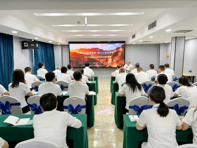 传承,红旗,渠,精神,践行,正确,政绩观,—,我校, . 传承红旗渠精神 践行正确政绩观—我校开展红色教育培训暨庆祝建党105周年“两优一先”表彰活动