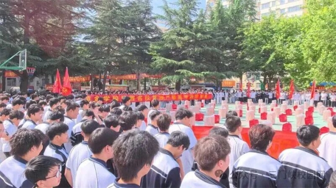 升学,硕果,满枝头,满,枝头,暖心,赋能,逐梦行, . 升学硕果满枝头 暖心赋能逐梦行